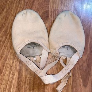 Hale sole dance shoe